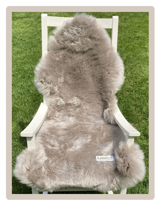 SuperPremium Lammfell beige XXL | extra groß | 110 - 120 cm - Lanamed.de